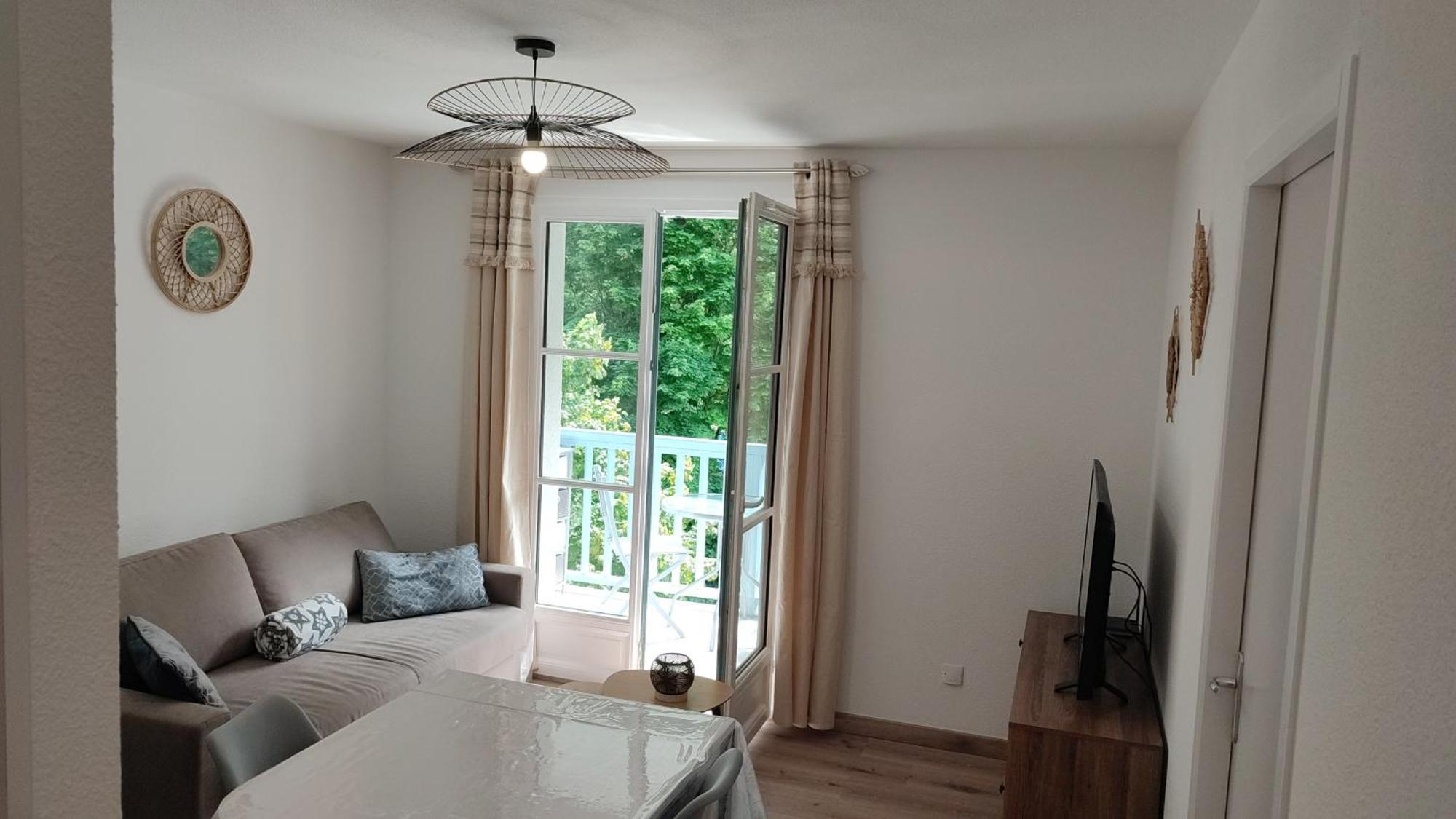 Charmant Appartement 4 Pers,Vue Montagne Avec Parking Prive Et Balcon Cauterets Zewnętrze zdjęcie